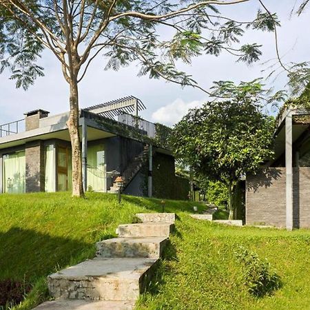 Tea Garden Resort Ciater Exterior photo