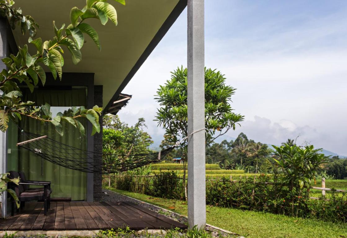 Tea Garden Resort Ciater Exterior photo