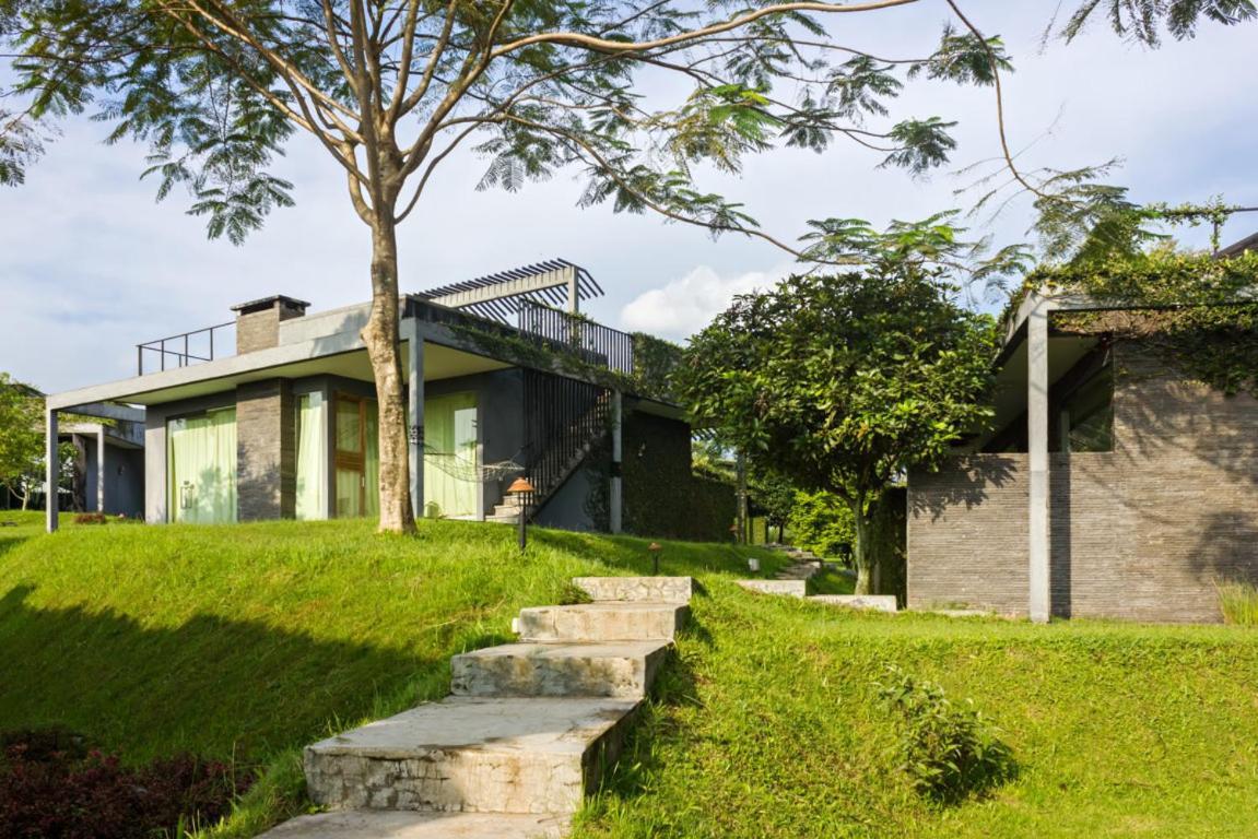 Tea Garden Resort Ciater Exterior photo